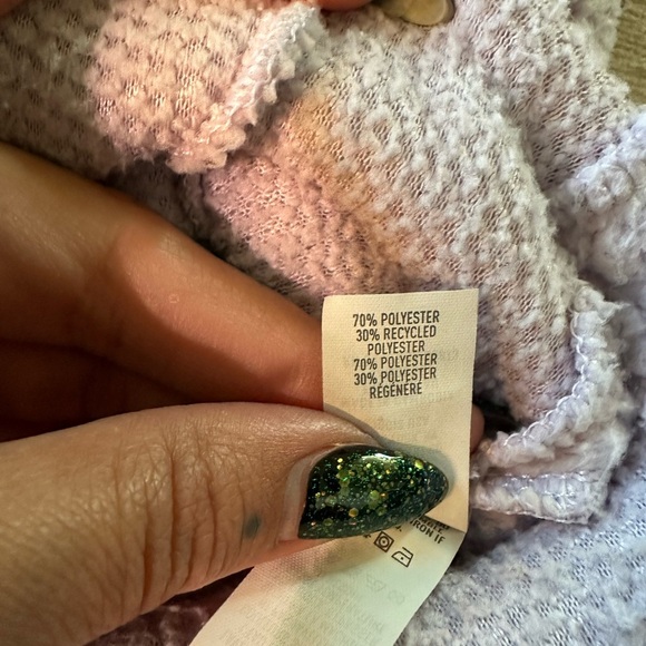 Aerie Dream Sherpa Lilac Color, Quarter Zip, size Med. like new - Picture 4 of 7